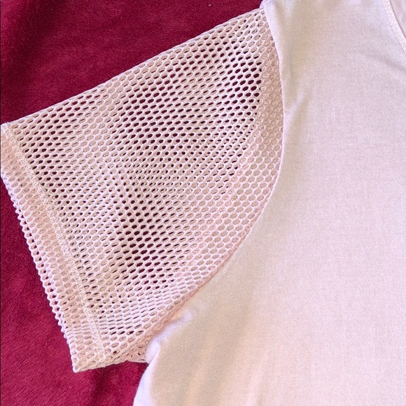 T-shirt - Picture 4 of 6